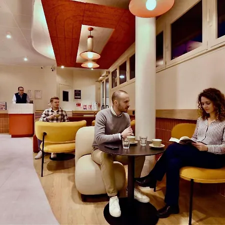 ibis budget Cholet Centre-2