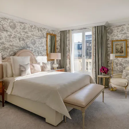 Four Seasons Hotel George V Paris-3
