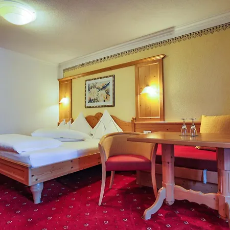 Hotel Alpina-3