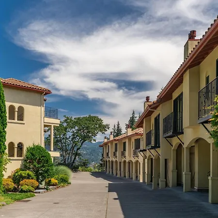 Columbia Cliff Villas-2