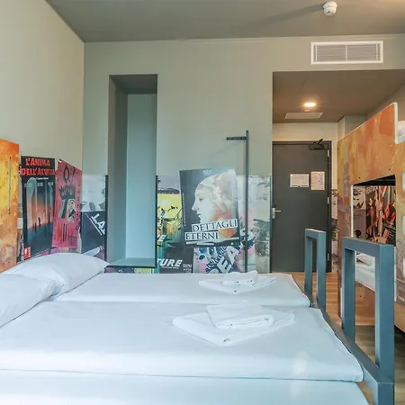 A&O Hostel Venezia Mestre-3