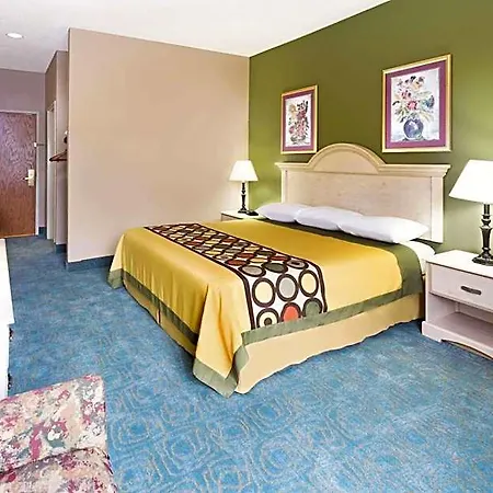 Super 8 By Wyndham Freeport-3