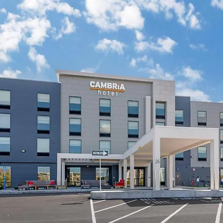 Cambria Hotel & Suites Plymouth-2