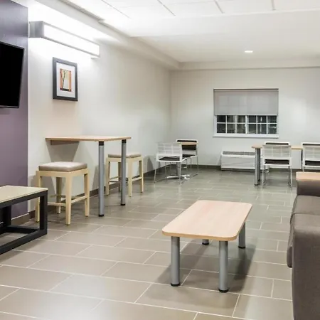 Microtel Inn & Suites By Wyndham Beaver Falls-2