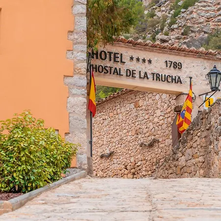 Hotel Hostal De La Trucha-2