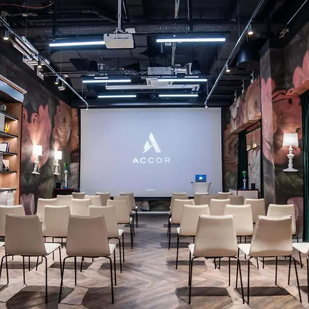 Ibis Styles Zurich City Center-2