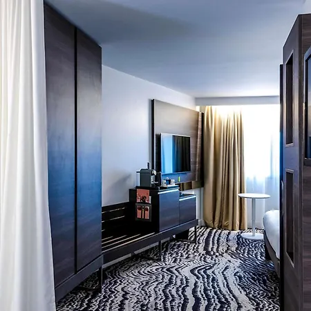 Novotel Paris 14 Porte D'Orleans-2