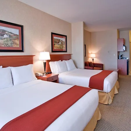 Holiday Inn Express Airdrie By Ihg-3