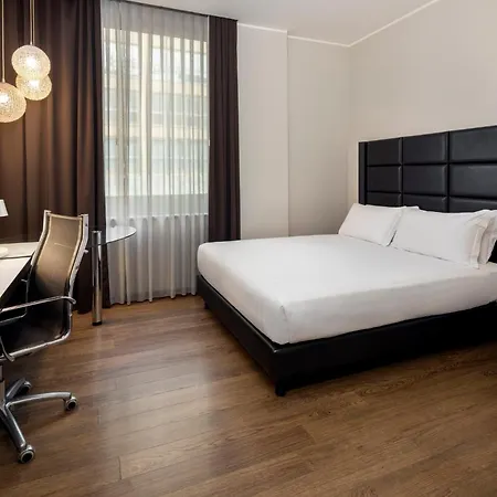 Holiday Inn Genoa City By Ihg-3