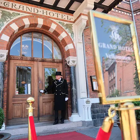 First Hotel Grand-3