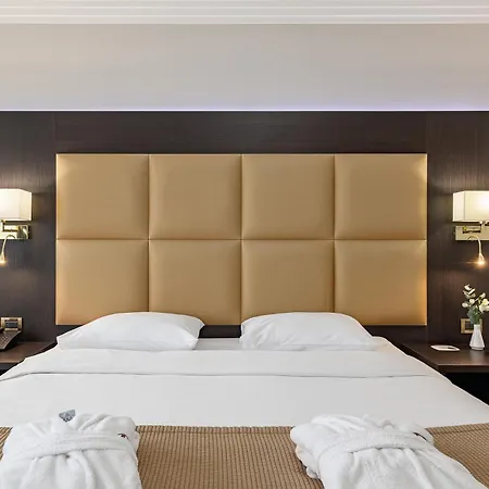 Premier Hotel Dnister-2