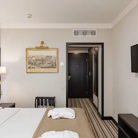 Premier Hotel Dnister-2