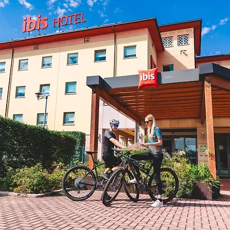 Ibis Como-3