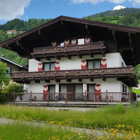 Hotel Unterbrunn Apartments & Gaestehaus-3