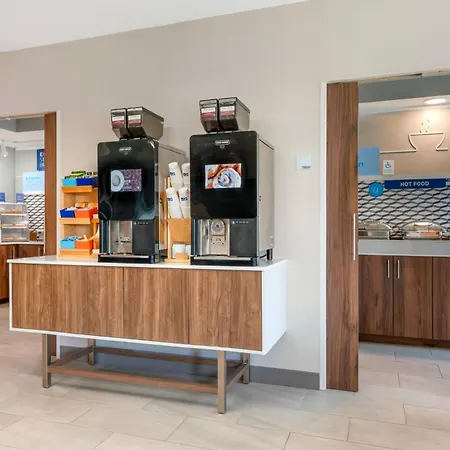 Holiday Inn Express Deforest Madison Area By Ihg-3