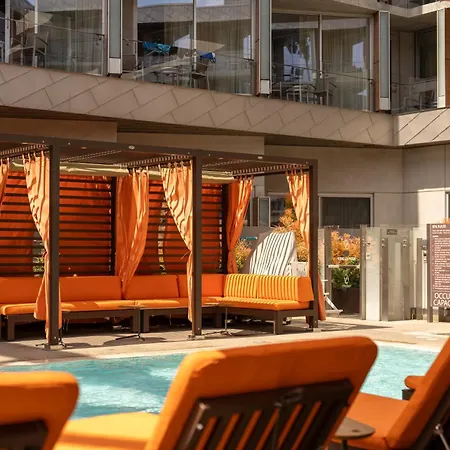 Shore Hotel-2
