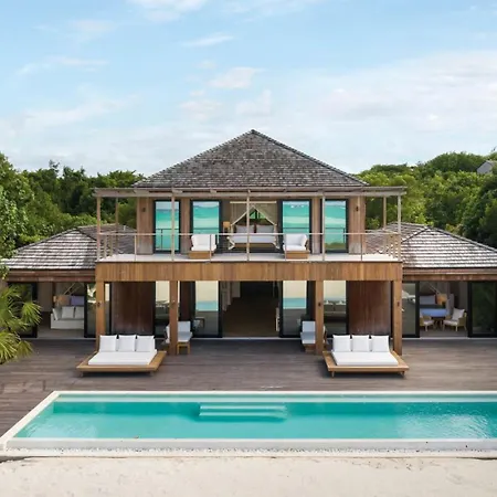 Como Parrot Cay-3