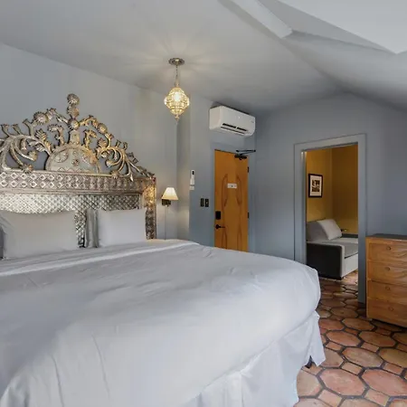 The Parador-3
