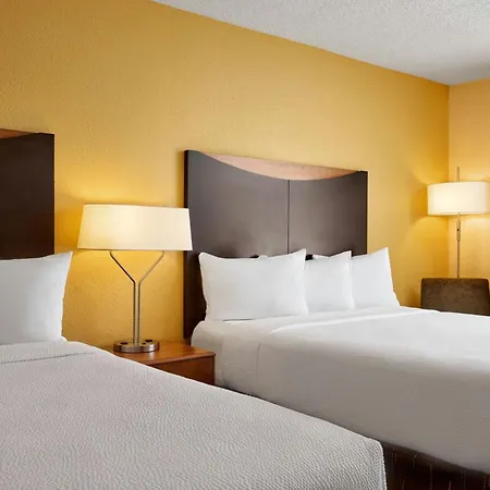 Fairfield Inn & Suites Colorado Springs South-2