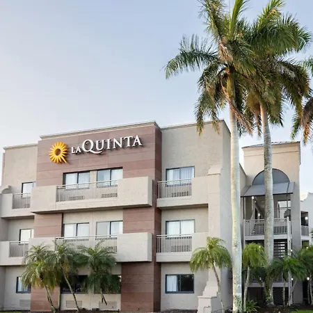La Quinta By Wyndham Ft. Myers - Sanibel Gateway-2