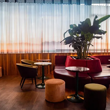 Hotel Escad Quartier Dix30-3