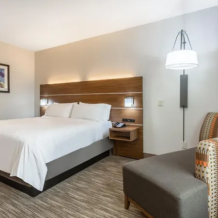 Holiday Inn Express & Suites Kearney By Ihg-3