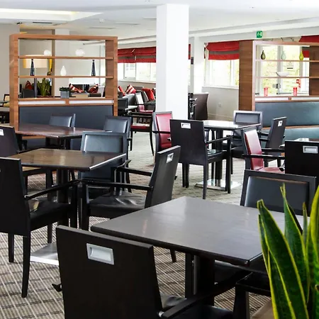Holiday Inn Express Northampton - South By Ihg-3