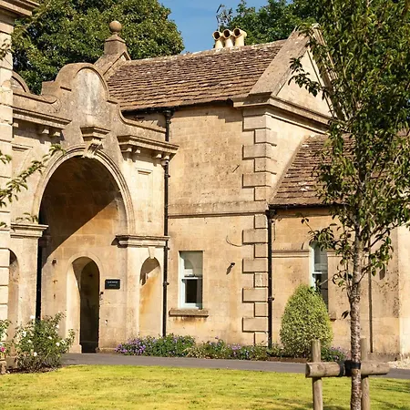 Lucknam Park, Emblems Collection-3