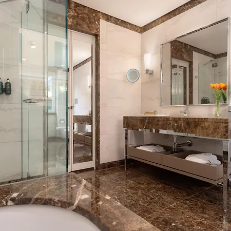 Melia Genova-2