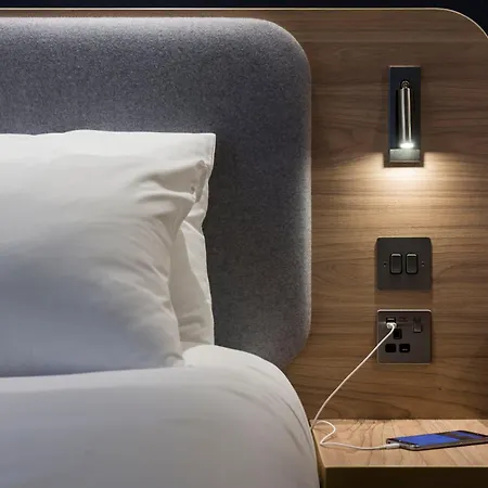 Holiday Inn Express Portsmouth - North By Ihg-3