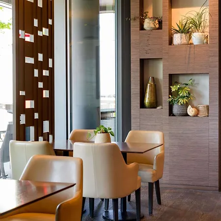 Moevenpick Hotel Lausanne-3