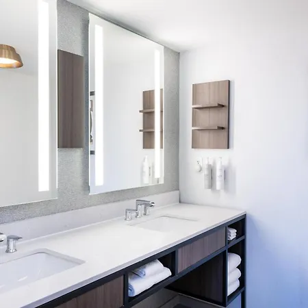 Hilton Garden Inn Denver Tech Center-3