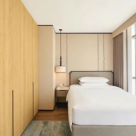 Sathorn Vista, Bangkok - Marriott Executive Apartments-2