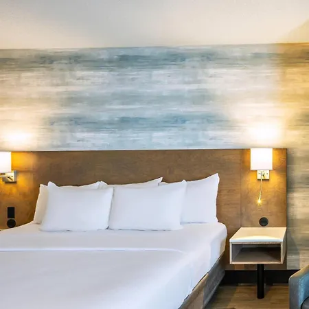 Quality Inn & Suites-3
