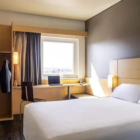 Ibis Chihuahua-2