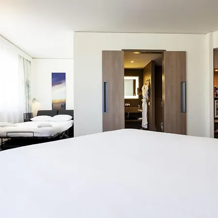 Novotel Basel City-3
