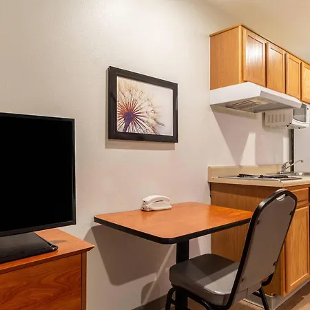 Woodspring Suites Conroe-3