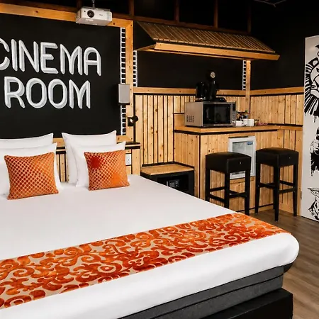 Amsterdam Teleport Hotel - Free Parking-3