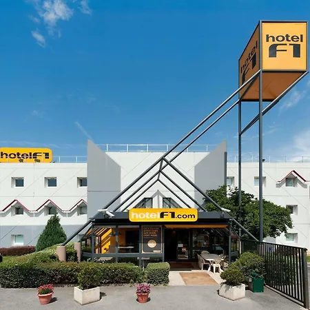 Hotelf1 Annemasse Hotel Renove-3