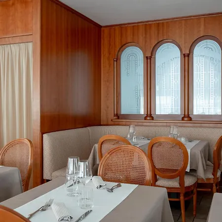 Hotel Trevi Riccione-2