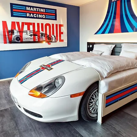 V8 Hotel Motorworld Region Stuttgart-3