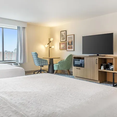 Hampton Inn & Suites Cincinnati / Uptown - University Area-3