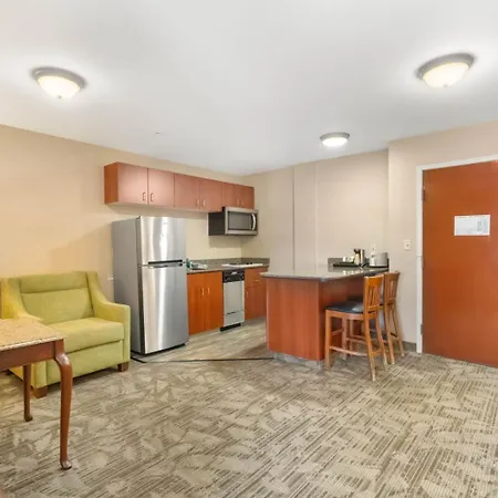 Medallion Inn And Suites-3