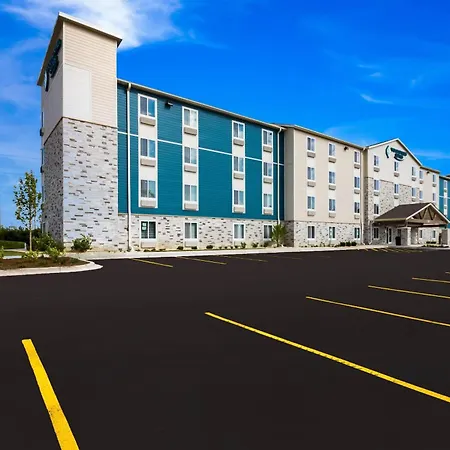 Woodspring Suites Chicago Addison-3