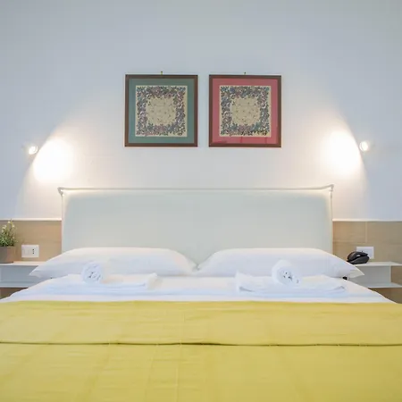 H22 Hotel-3