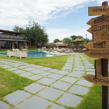 Hang Loose Cottage Hotel&Resort 4 stelle Gizzeria Calabria-3