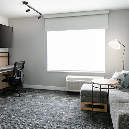Towneplace Suites By Marriott Oshkosh-3