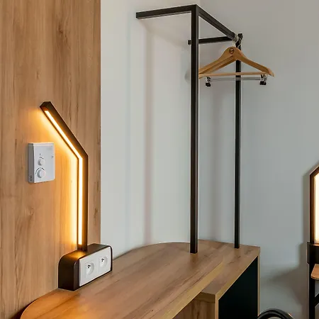 B&B Hotel Paris Porte De Bagnolet-2
