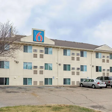 Econo Lodge Fort Lupton-3