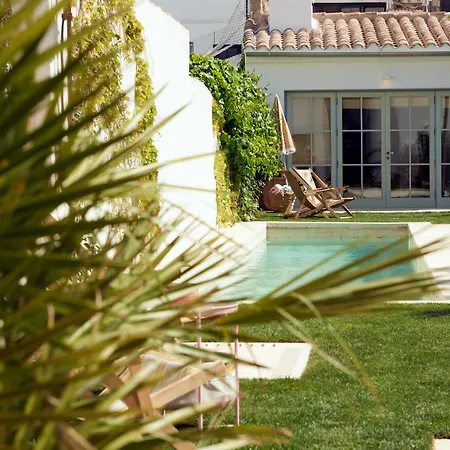 Cristine Bedfor Mahon Boutique Hotel-2